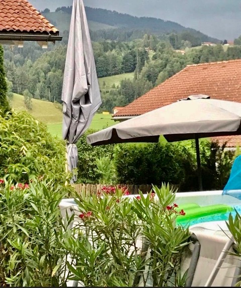 Frei stehendes EFH in ruhiger Lage mit schönem Grundstück im Allgäu in Oberstaufen – Weissach
